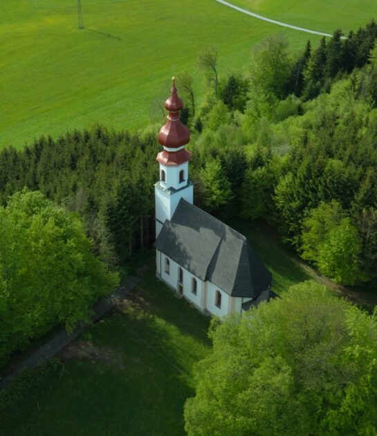 Köstendorf Kirche St Johann am Berg ©S. Schwab